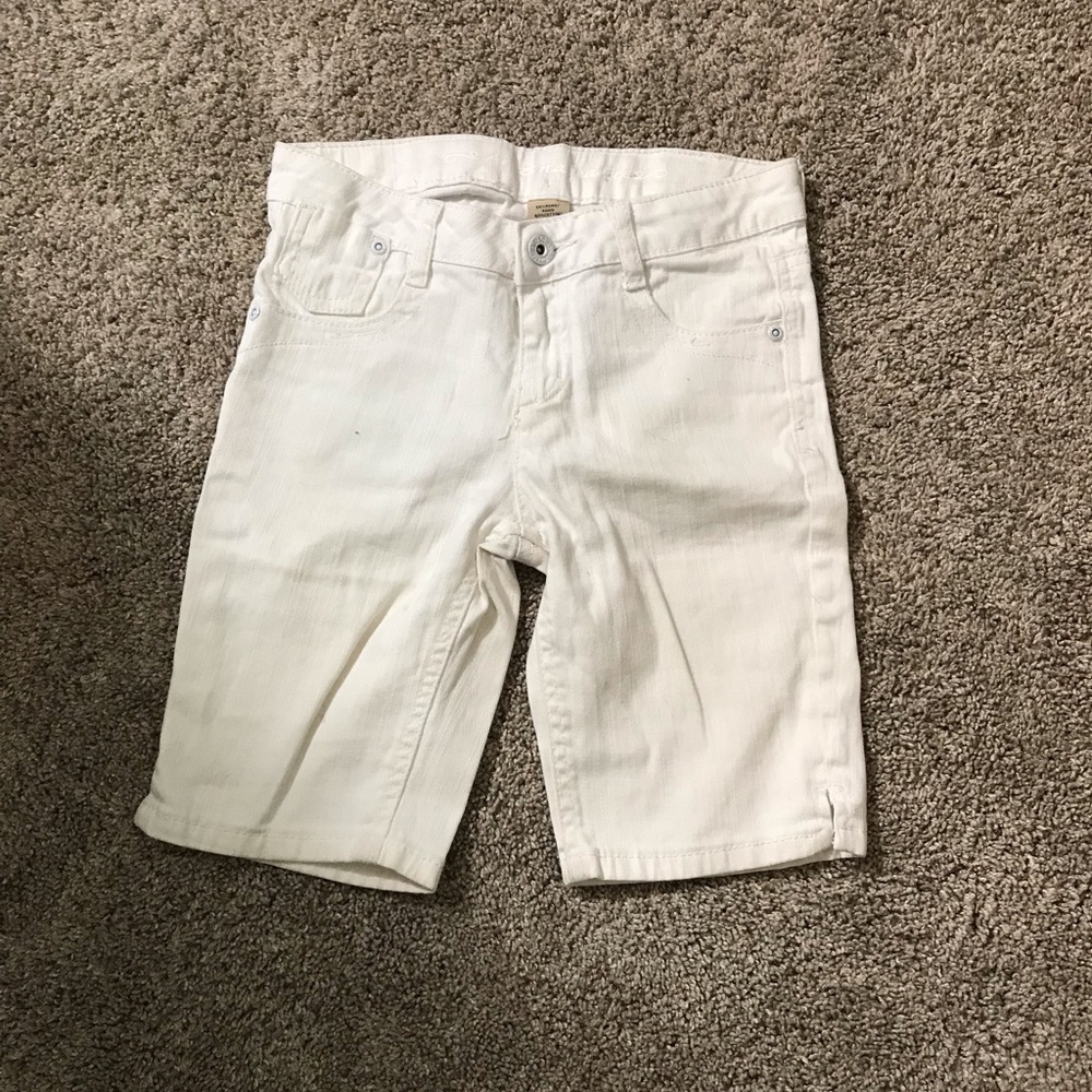 White Jean short